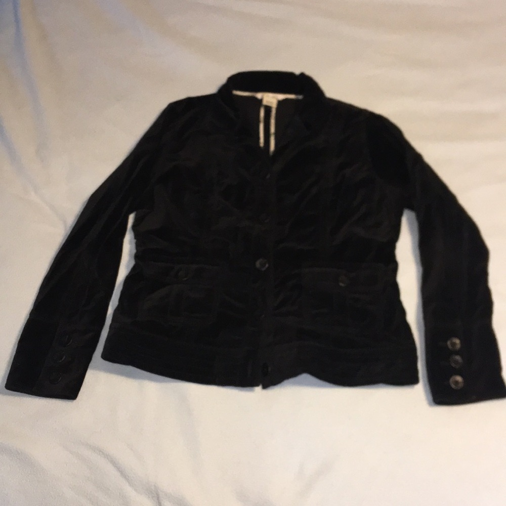 Women’s CAbi jacket.